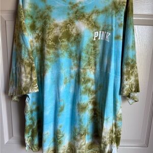 PINK Victoria's Secret Green and Blue Tee